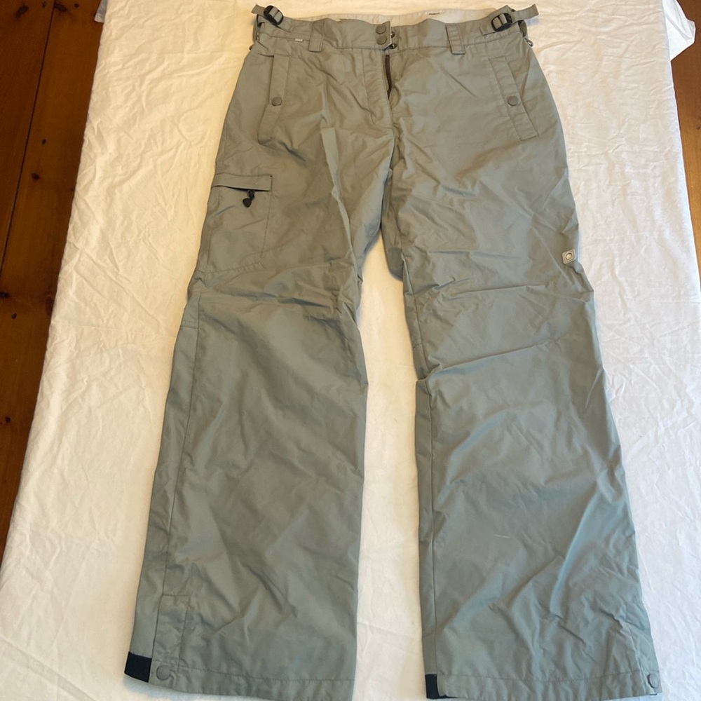 M women’s snow pants